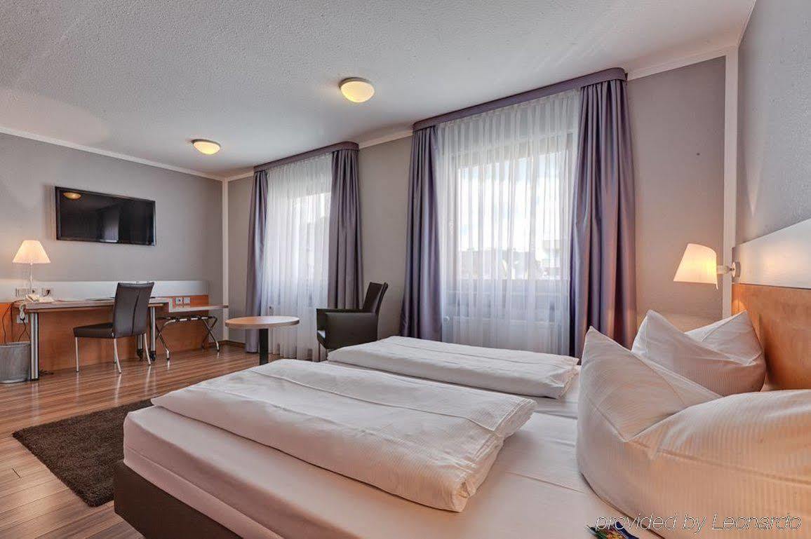 Attimo Hotel Stuttgart***S Kültér fotó